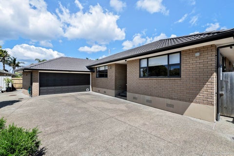 15 Lillian Place, Orewa, Orewa