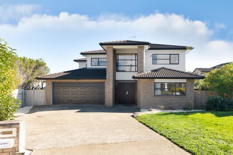 4 Melmore Place, Pinehill, Auckland