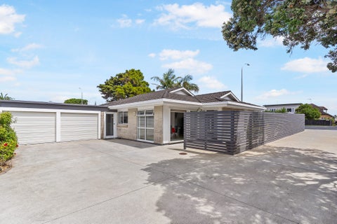 81A Centreway Road, Orewa, Orewa