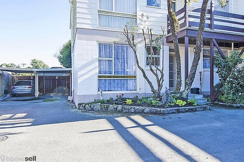 1/154 Whites Line East, Waiwhetū, Lower Hutt