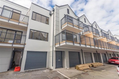 15/6 Ambrico Place, New Lynn, Auckland