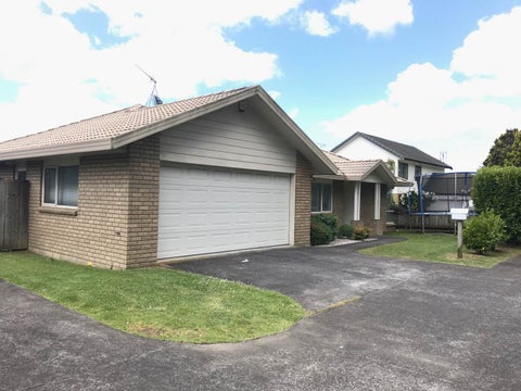 1/236 Cascades Road, Botany Downs, Auckland