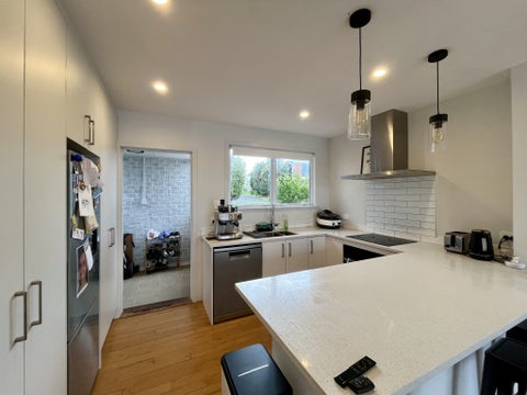 2/34 Kitchener Road, Milford, Auckland