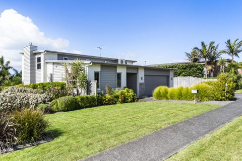 8 Liberty Crescent, Beachlands, Auckland