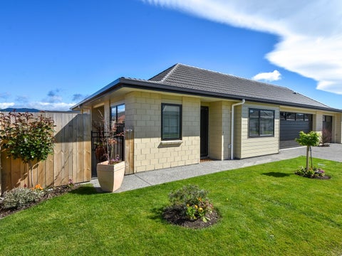 30 Ashmore Park Road, Carterton, Carterton