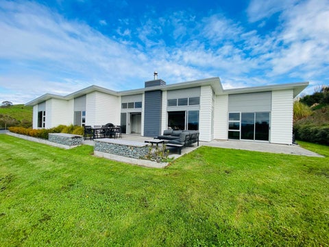 20 Penrhys Close, Waitakaruru, Ngatea