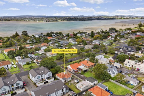 13 Tamatea Avenue, Point England, Auckland