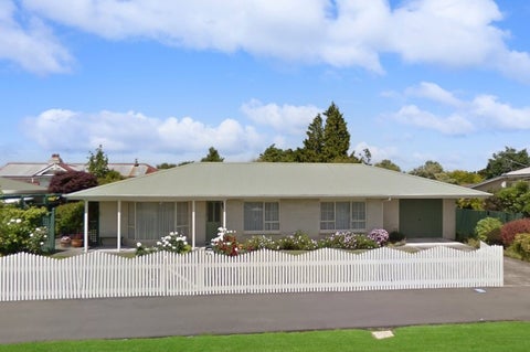 1A Hogg Crescent, Masterton