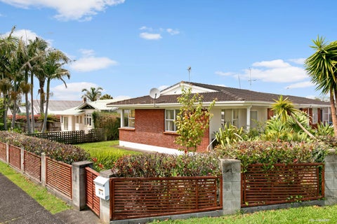 1/25 Horotutu Road, Greenlane, Auckland