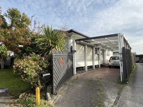 37A Peter Hall Drive, Kelvin Grove, Palmerston North