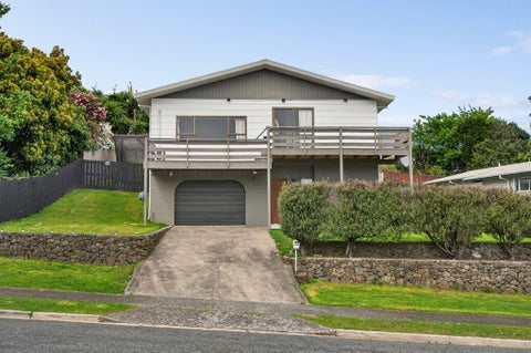 11 Dunton Drive, Welcome Bay, Tauranga