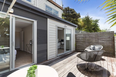 1/8 Wilk Lane, Browns Bay, Auckland