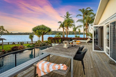 46 The Terrace, Herald Island, Auckland