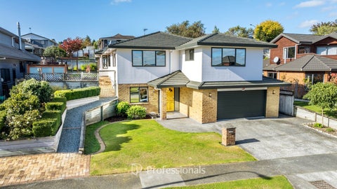 18 Clearwater Terrace, Brown Owl, Upper Hutt