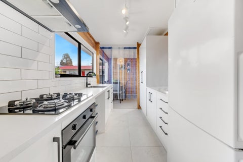 2/20 Tennessee Avenue, Māngere East, Auckland