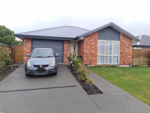 23 Tara Crescent, Woodend, Woodend