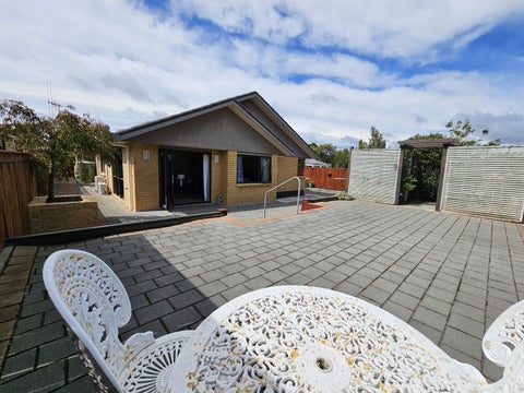 8F Blennerville Close, Marton