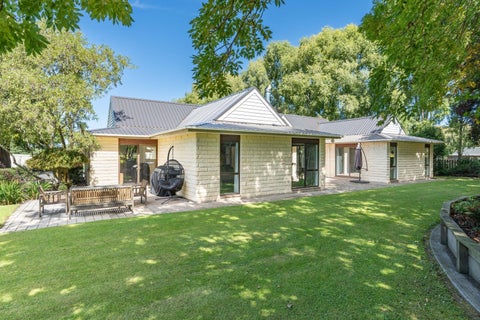 19 Tirohanga Road, North Taieri, Mosgiel