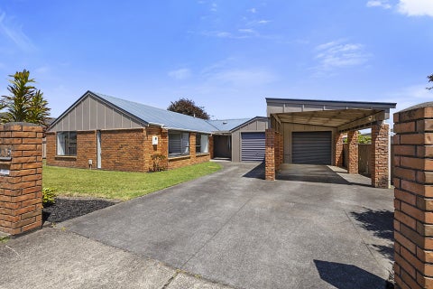 115 Heta Road, Highlands Park, New Plymouth