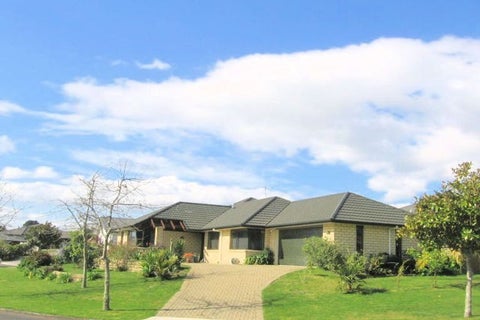 6 Arrowfield Drive, Pyes Pa, Tauranga