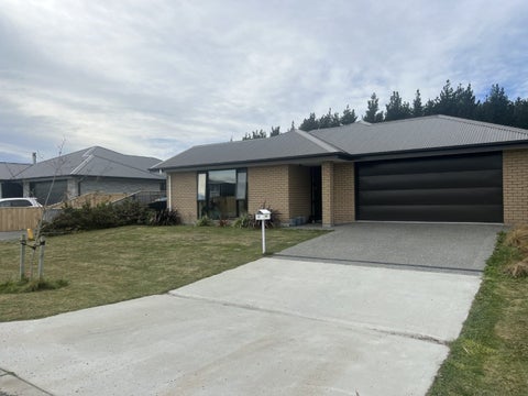 71 Hilton Drive, Amberley, Amberley