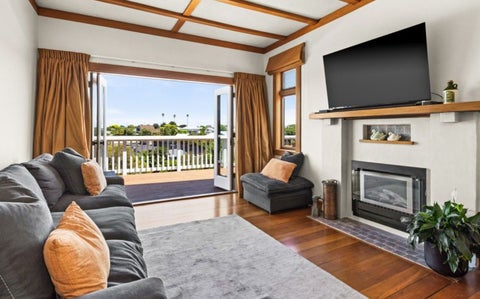 6 Harvey Road, Bluff Hill, Napier