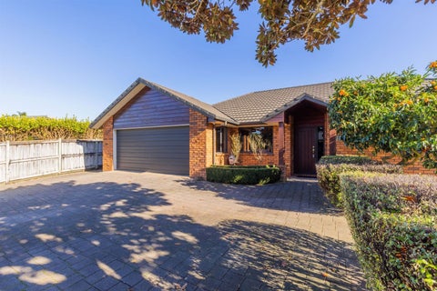 16 Milbrook Place, Chartwell, Hamilton