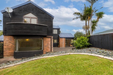 102 Rhinevale Close, Henderson, Auckland