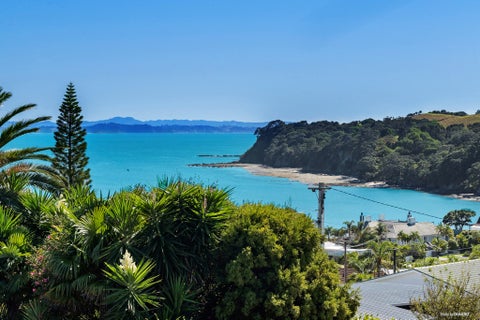 1032 Whangaparaoa Road, Tindalls Bay, Auckland