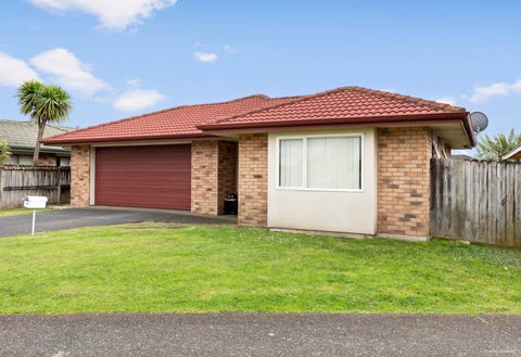 12 Rock Daisy Crescent, Mangere, Auckland