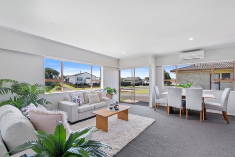 17 Edgewater Parade, Waiuku, Waiuku