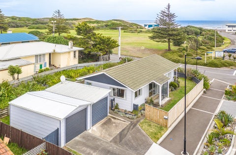 2 Rangiora Street, Castlecliff, Whanganui