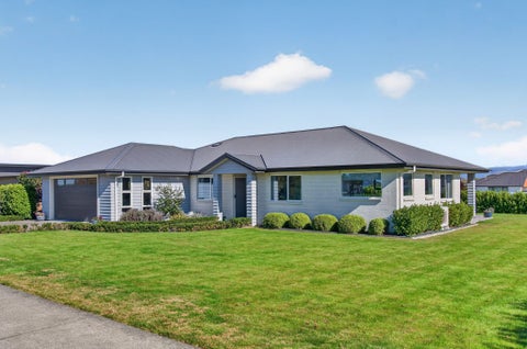 10 Coralie Place, Lansdowne, Masterton