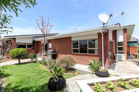 16B Tukapa Street, Westown, New Plymouth