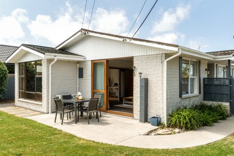 1A Barclay Place, Burwood, Christchurch