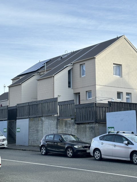 310 Mansfield Street, Newtown, Wellington