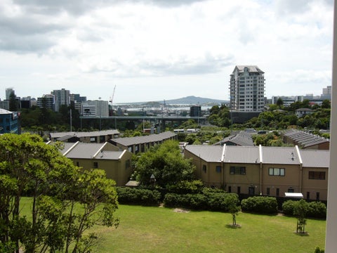 2F/16 Burton Street, Grafton, Auckland
