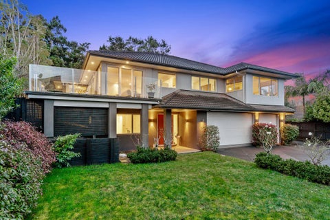 8 Baverton Drive, Flat Bush, Auckland