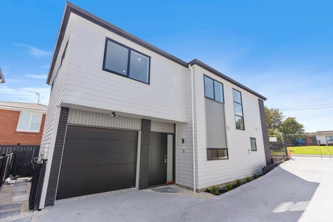 101A Beach Road, Castor Bay, Auckland
