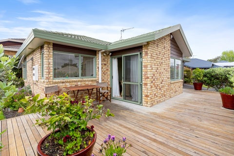 14 Imelda Road, Te Atatu Peninsula, Auckland
