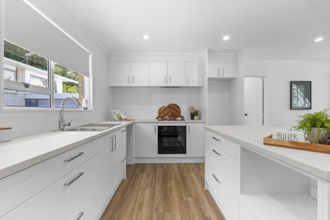 10 Waterloo Place, Westown, New Plymouth