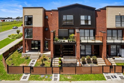 4 Picturesque Drive, Flat Bush, Auckland