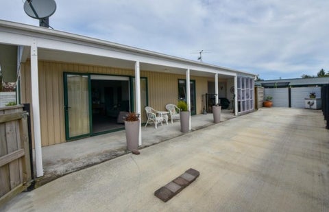 19A Charles Street, Carterton