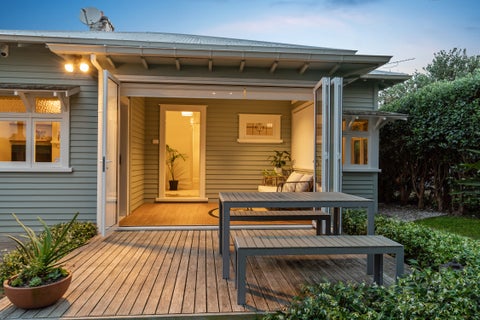 5 Tanners Road, Mangere Bridge, Auckland