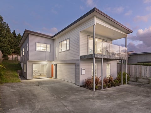 175 Lakes Boulevard, Pyes Pa, Tauranga