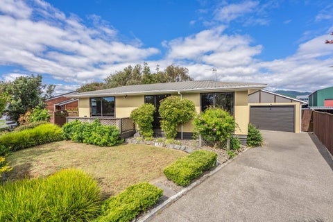 10 Robert Grove, Paraparaumu, Paraparaumu