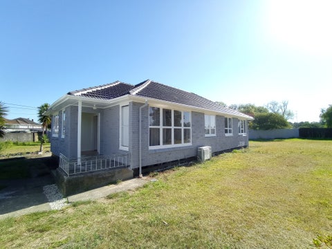 7 Sandbrook Avenue, Otara, Auckland
