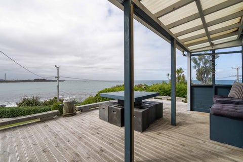 90 Marine Parade, Bluff