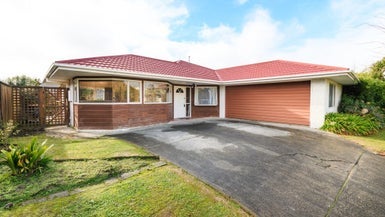87 Pacific Drive, Fitzherbert, Palmerston North