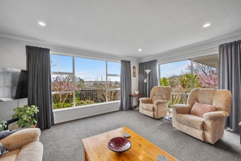 17 The Half Mile, Bridge Hill, Alexandra